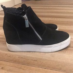 Super cute platform j/slides